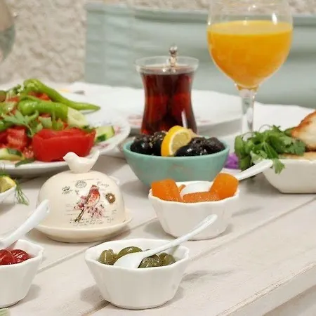 Peri Art 2* ألاتشاتي