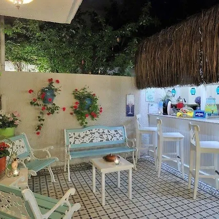 Peri Art فندق 2*